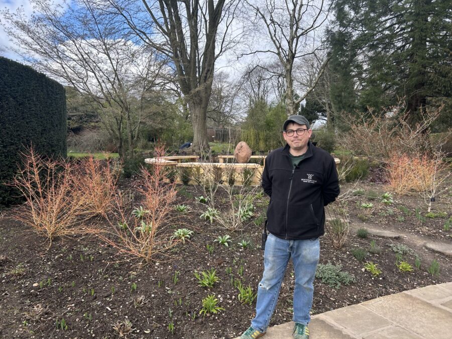 Head Gardener, Dan